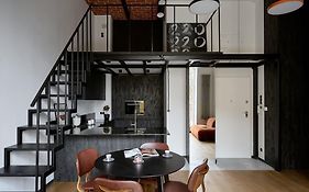 Loft Industrialny Przy Bulwarze Staromiejskim